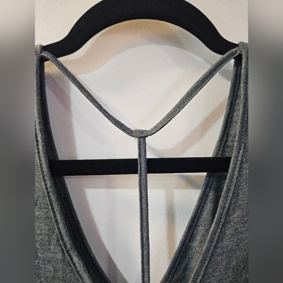 Anthropologie Meadow Rue V-neck blouse, Size M, light olive green/grayish - Picture 3 of 5